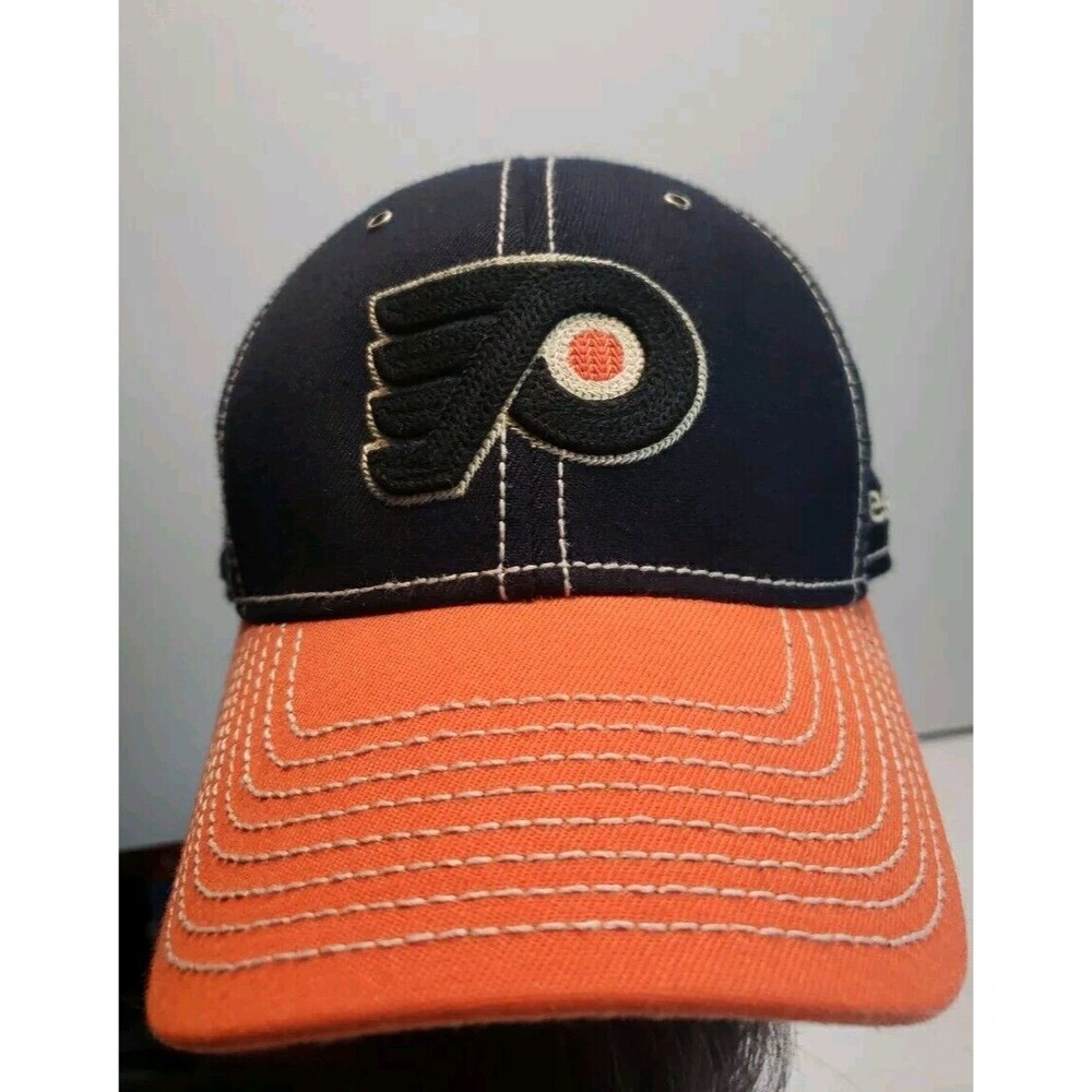 Philadelphia Flyers Reebok NHL Winter Classic Center Ice Collection Hat siz L/XL